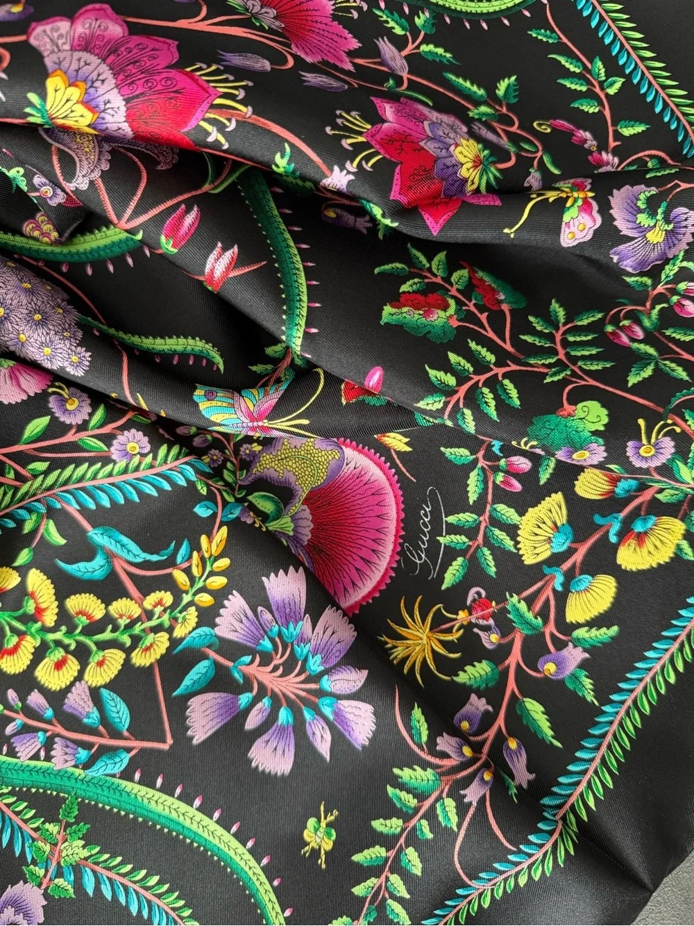 Display #2 Gucci Floral Black Green Multicolor Flora Silk Scarf Wrap